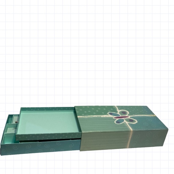 Colorbox Large Makeup Organizer! - Picture 3 of 10